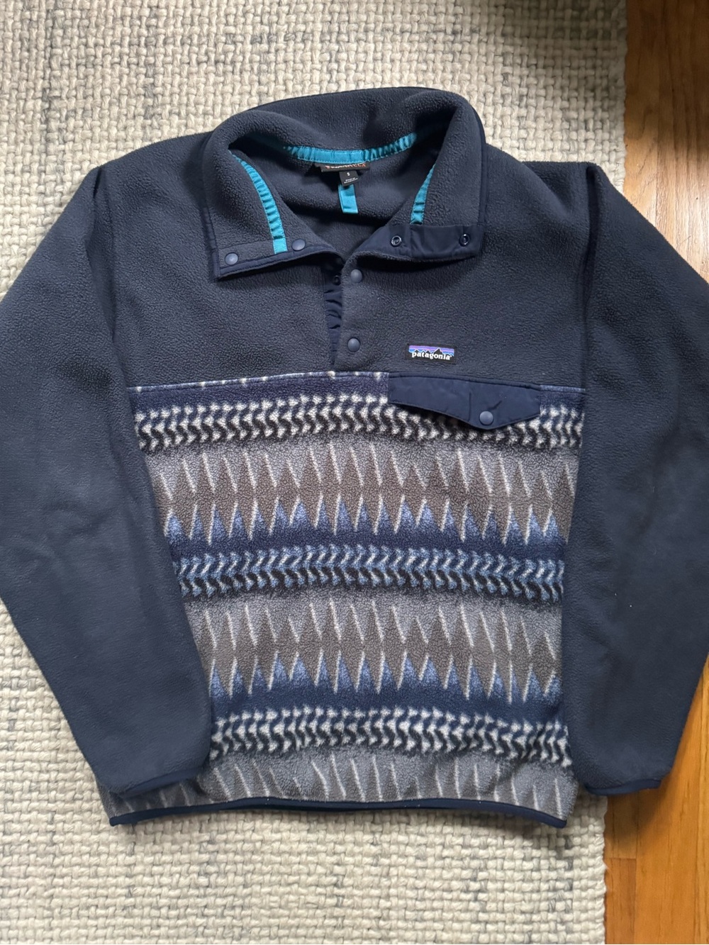 Patagonia Men’s Aztec Navy Print Synchilla Small